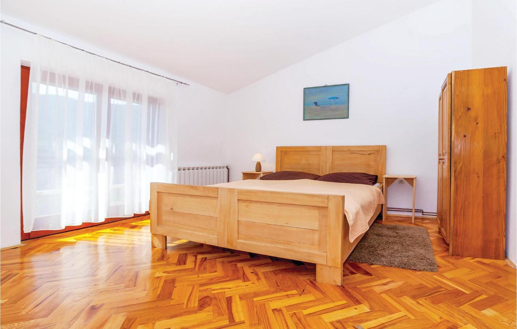 7 Bedroom Pet Friendly Home In Crni Kal Crni Kal  Exterior foto