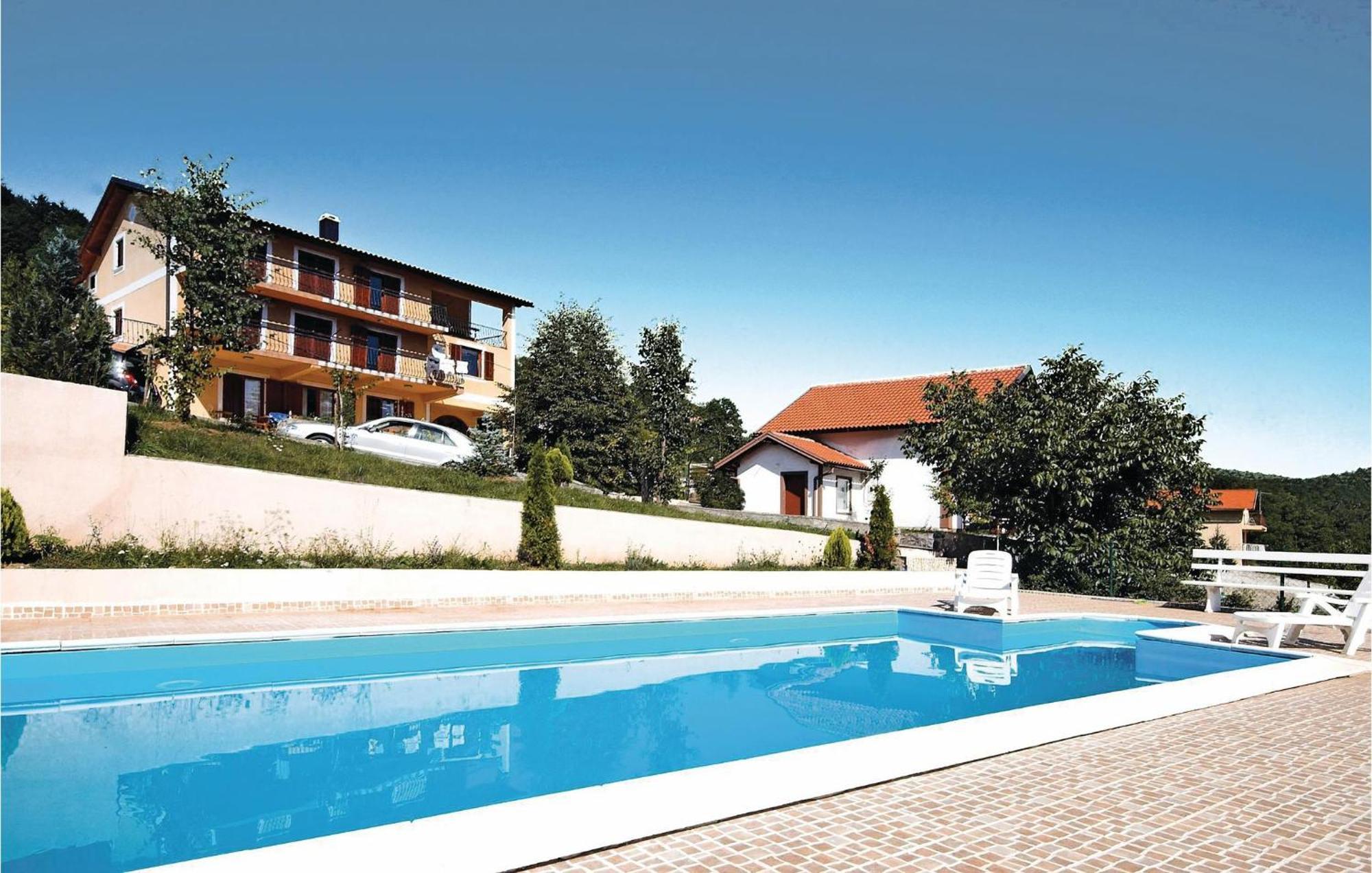 7 Bedroom Pet Friendly Home In Crni Kal Crni Kal  Exterior foto